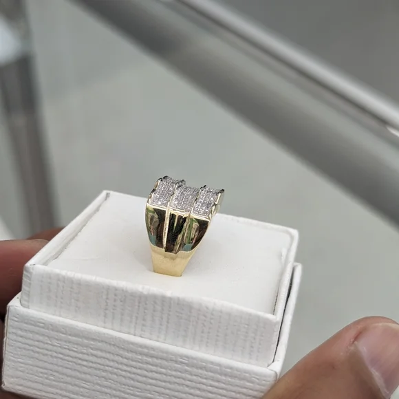 Real Natural Diamond 10kt Gold Ring For Men